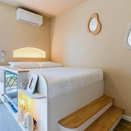 Newly In A Quiet Apartment *